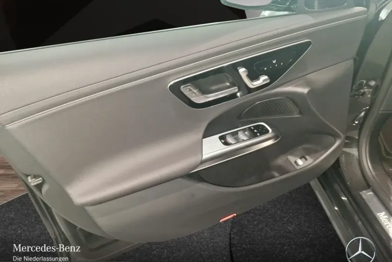 Mercedes-Benz E 220 (Clasa E) din 2025 cu 7.909 km - oferta MER242435 - foto 15