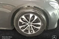 Mercedes-Benz E 220 (Clasa E) din 2025 cu 7.909 km - oferta MER242435 - foto 17