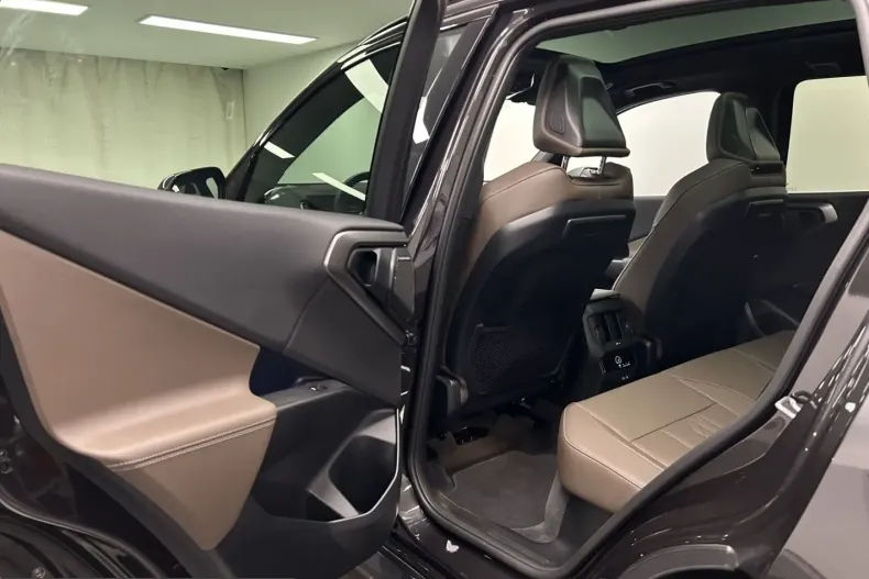 BMW X3 (Seria X) din 2025 cu 14.075 km - oferta BMW242442 - foto 11