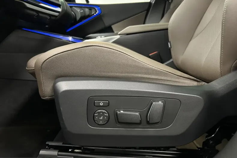 BMW X3 (Seria X) din 2025 cu 14.075 km - oferta BMW242442 - foto 34
