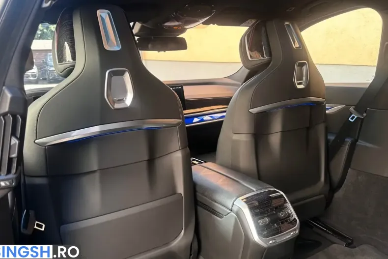 BMW 750 (Seria 7) din 2023 cu 89.000 km - oferta BMW242445 - foto 17