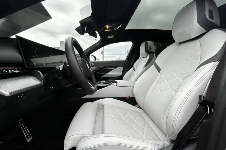 BMW 540 (Seria 5) din 2025 cu 12.741 km - oferta BMW242447 - foto 3