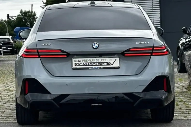 BMW 540 (Seria 5) din 2025 cu 12.741 km - oferta BMW242447 - foto 6