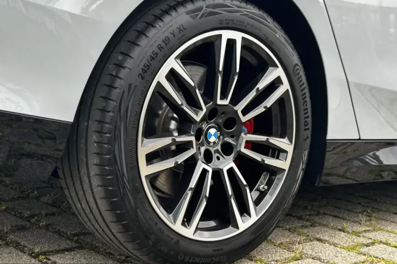 BMW 540 (Seria 5) din 2025 cu 12.741 km - oferta BMW242447 - foto 8