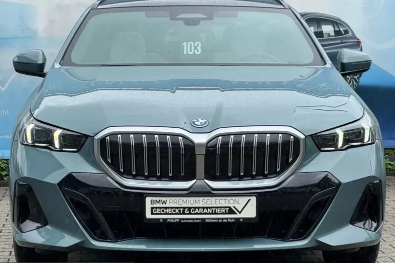 BMW 550 (Seria 5) din 2025 cu 24.829 km - oferta BMW242449 - foto 3