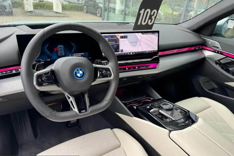 BMW 550 (Seria 5) din 2025 cu 24.829 km - oferta BMW242449 - foto 7