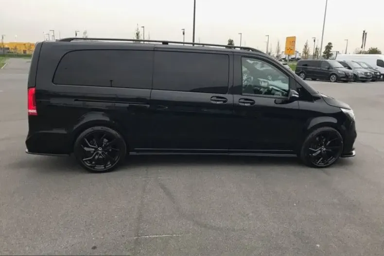Mercedes-Benz V 300 (Clasa V) din 2022 cu 27.800 km - oferta MER242451 - foto 2