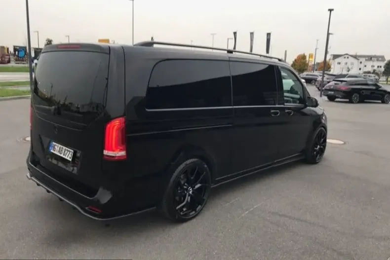 Mercedes-Benz V 300 (Clasa V) din 2022 cu 27.800 km - oferta MER242451 - foto 6