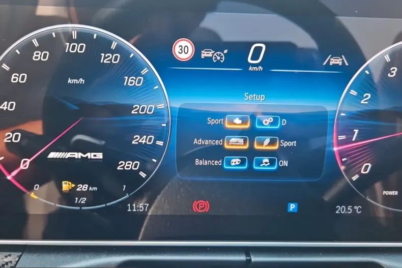 Mercedes-Benz CLE 53 AMG (Clasa CLE) din 2025 cu 9.900 km - oferta MER242460 - foto 11