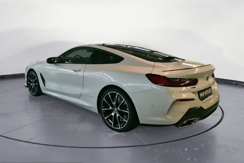 BMW M850 (Seria 8) din 2025 cu 25.057 km - oferta BMW242464 - foto 3
