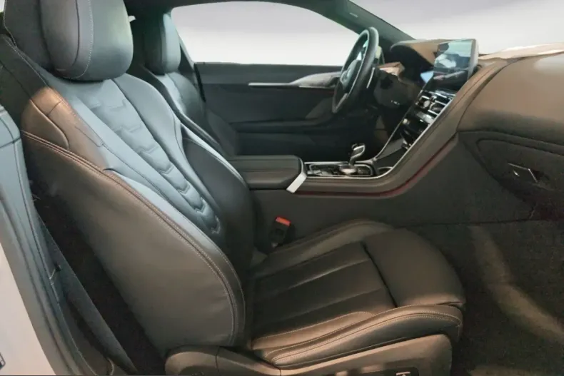BMW M850 (Seria 8) din 2025 cu 25.057 km - oferta BMW242464 - foto 8