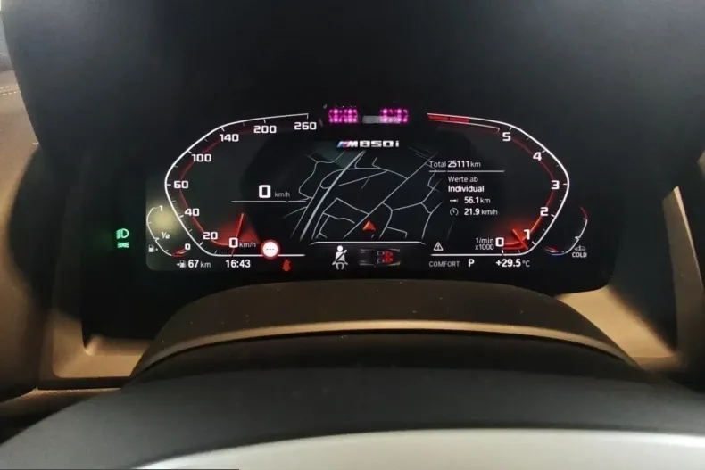 BMW M850 (Seria 8) din 2025 cu 25.057 km - oferta BMW242464 - foto 9