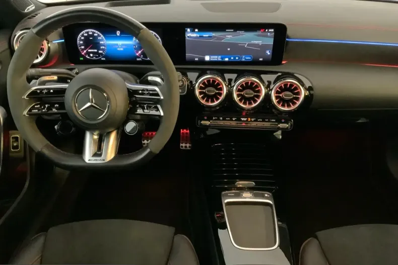 Mercedes-Benz CLA 45 AMG (Clasa CLA) din 2023 cu 48.482 km - oferta MER242477 - foto 9