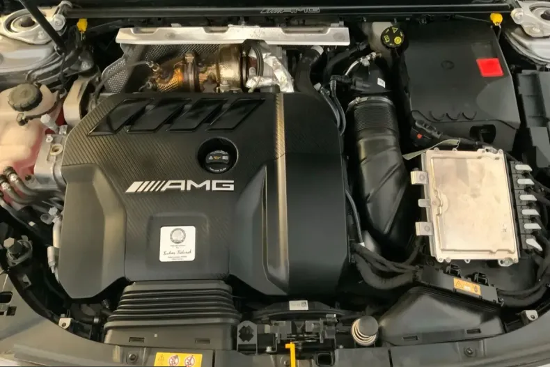 Mercedes-Benz CLA 45 AMG (Clasa CLA) din 2023 cu 48.482 km - oferta MER242477 - foto 13