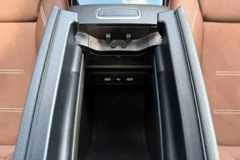 Mercedes-Benz CLA 45 AMG (Clasa CLA) din 2024 cu 36.800 km - oferta MER242478 - foto 22