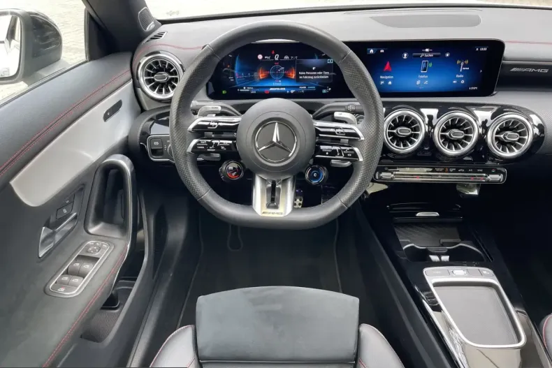 Mercedes-Benz CLA 35 AMG (Clasa CLA) din 2024 cu 37.225 km - oferta MER242484 - foto 17