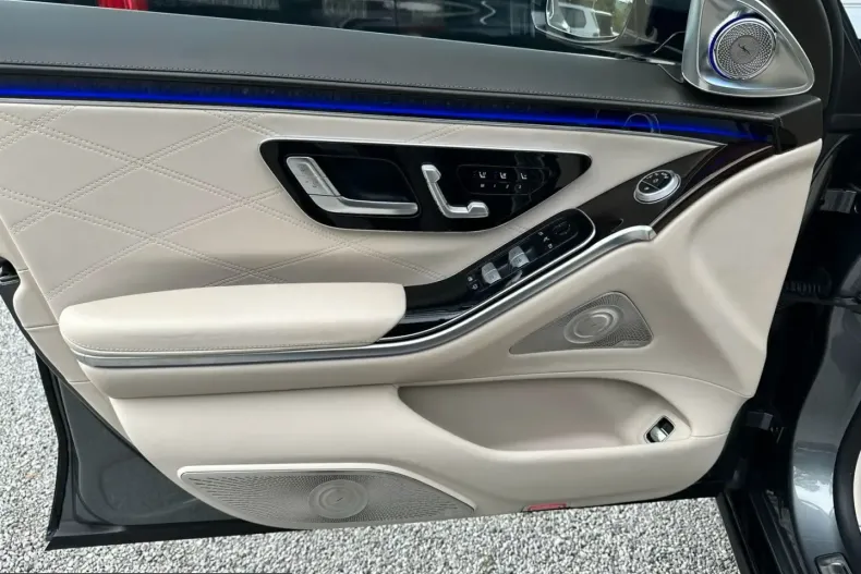 Mercedes-Benz S 680 (Clasa S) din 2024 cu 43.600 km - oferta MER242490 - foto 7