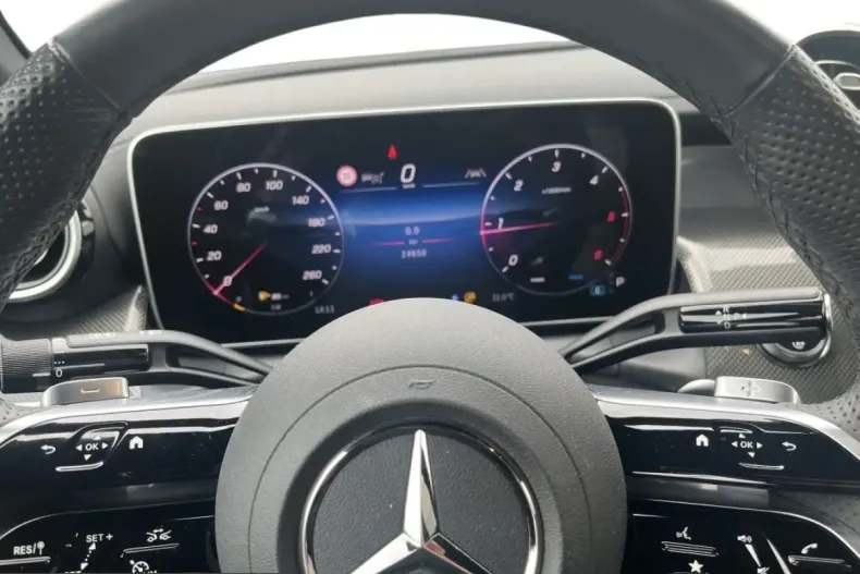 Mercedes-Benz GLC 200 (Clasa GLC) din 2025 cu 24.648 km - oferta MER242500 - foto 10