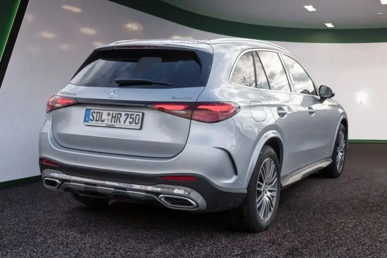 Mercedes-Benz GLC 200 (Clasa GLC) din 2025 cu 17.000 km - oferta MER242501 - foto 3