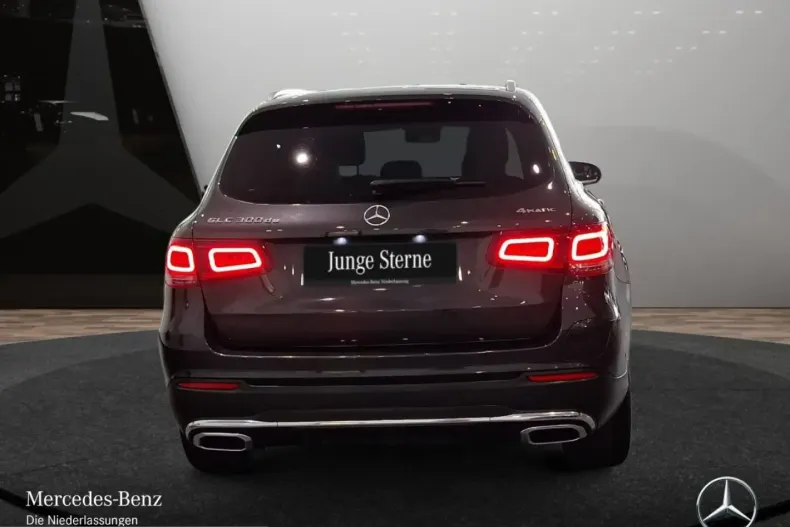 Mercedes-Benz GLC 300 (Clasa GLC) din 2022 cu 57.761 km - oferta MER242506 - foto 6
