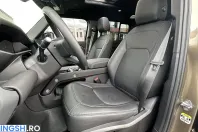Land Rover Defender din 2024 cu 9.500 km - oferta LAN242509 - foto 11