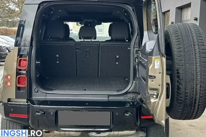 Land Rover Defender din 2024 cu 9.500 km - oferta LAN242509 - foto 38