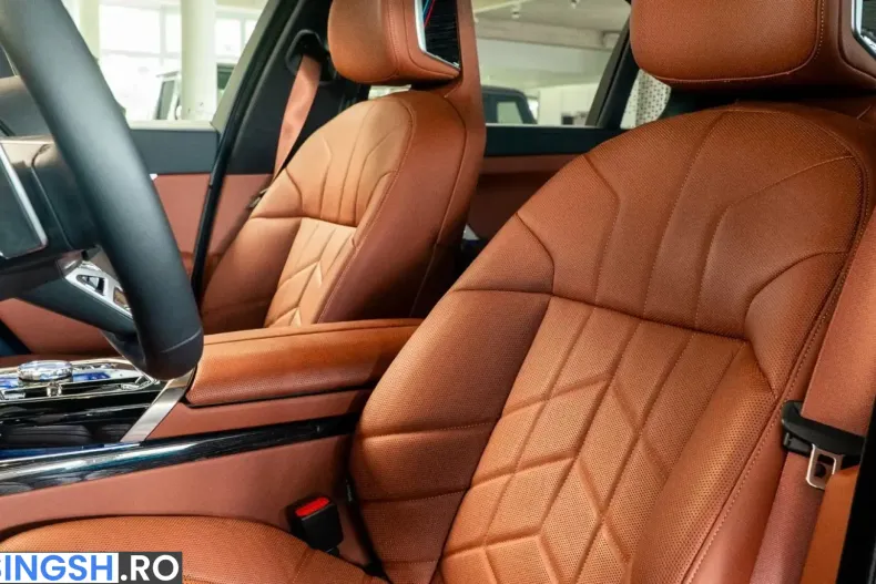 BMW 740 (Seria 7) din 2025 cu 18.603 km - oferta BMW242515 - foto 10