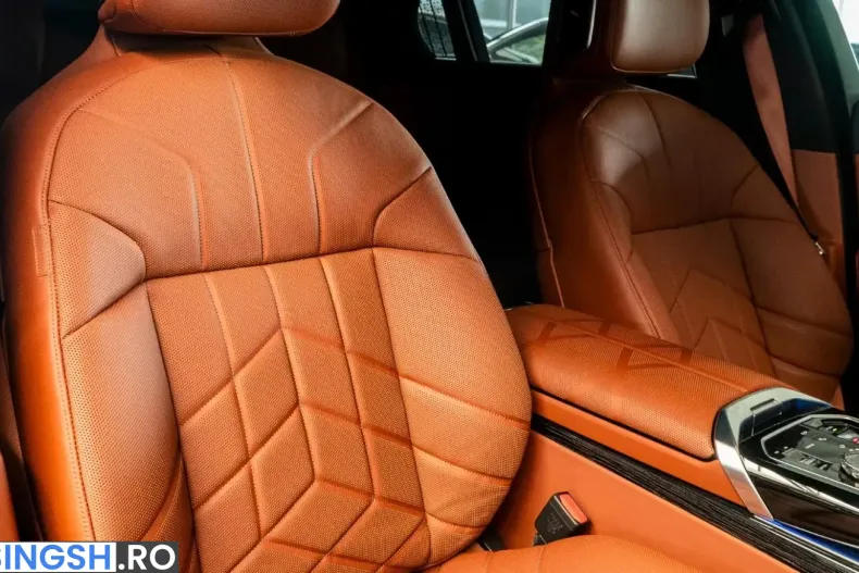 BMW 740 (Seria 7) din 2025 cu 18.603 km - oferta BMW242515 - foto 21
