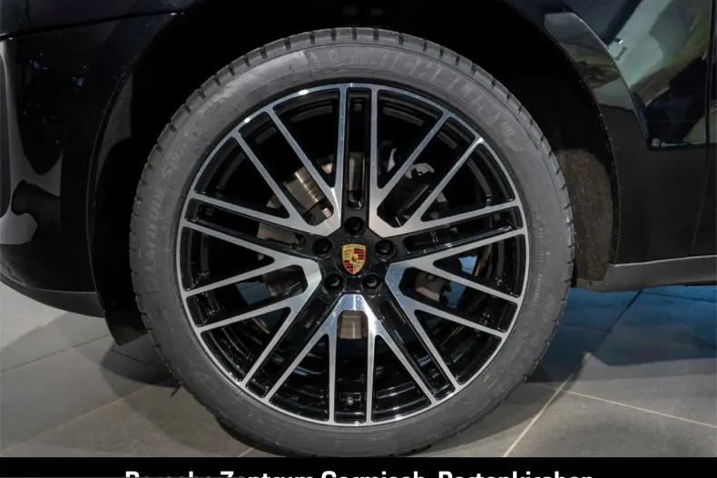 Porsche Macan din 2023 cu 49.844 km - oferta POR242517 - foto 6