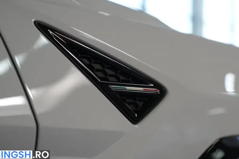 Lamborghini Urus din 2024 cu 1.285 km - oferta LAM242520 - foto 38