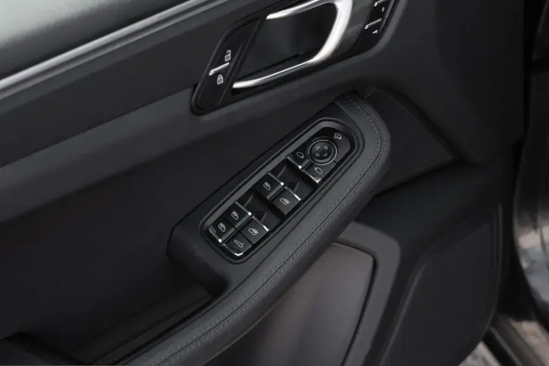 Porsche Macan din 2021 cu 31.300 km - oferta POR242525 - foto 19