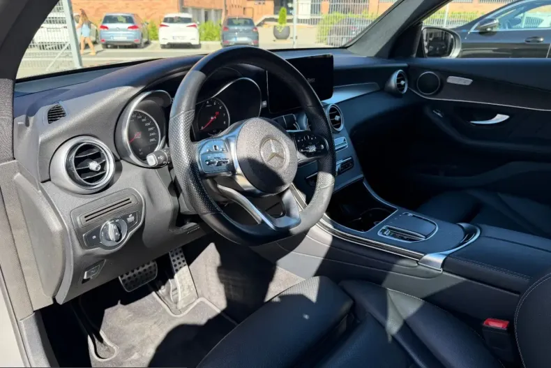Mercedes-Benz GLC 300 (Clasa GLC) din 2021 cu 76.100 km - oferta MER242526 - foto 11