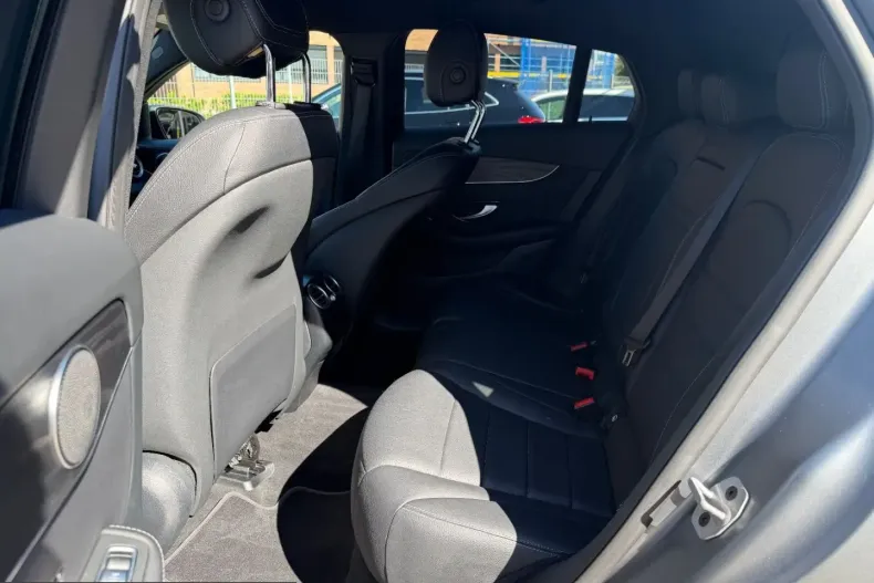 Mercedes-Benz GLC 300 (Clasa GLC) din 2021 cu 76.100 km - oferta MER242526 - foto 13