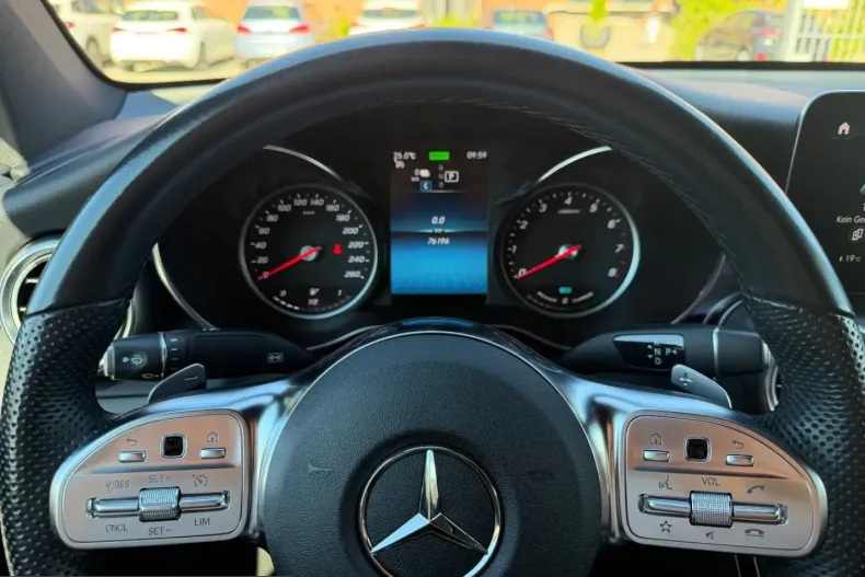 Mercedes-Benz GLC 300 (Clasa GLC) din 2021 cu 76.100 km - oferta MER242526 - foto 19