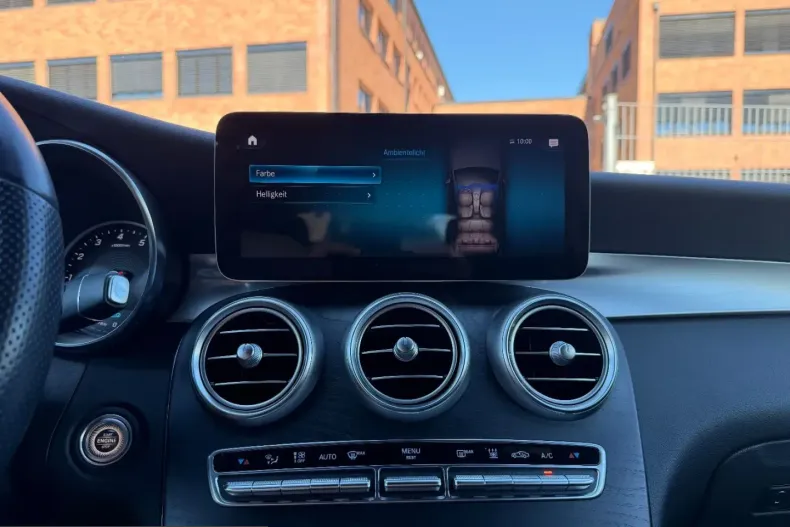 Mercedes-Benz GLC 300 (Clasa GLC) din 2021 cu 76.100 km - oferta MER242526 - foto 24