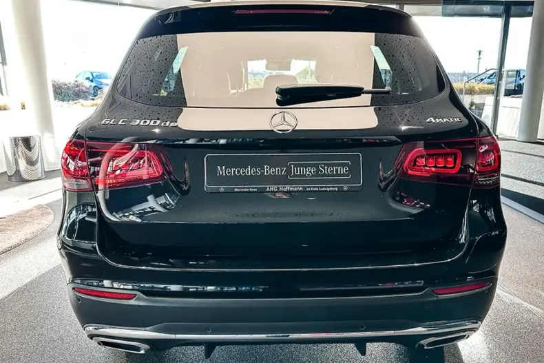 Mercedes-Benz GLC 300 (Clasa GLC) din 2021 cu 63.050 km - oferta MER242528 - foto 4