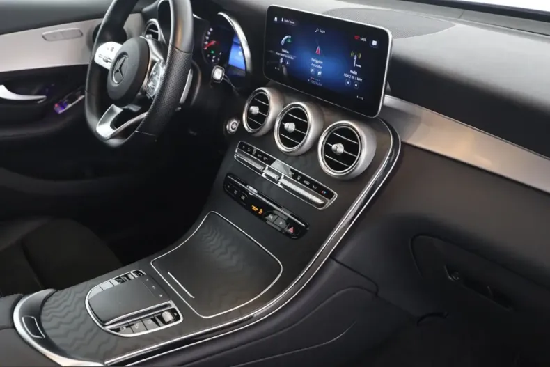 Mercedes-Benz GLC 300 (Clasa GLC) din 2021 cu 66.900 km - oferta MER242531 - foto 18