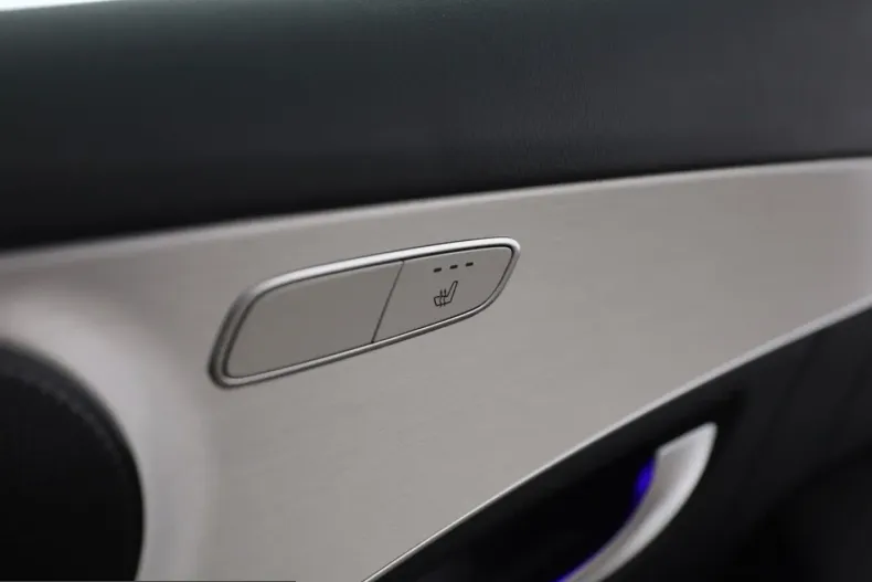 Mercedes-Benz GLC 300 (Clasa GLC) din 2021 cu 66.900 km - oferta MER242531 - foto 19