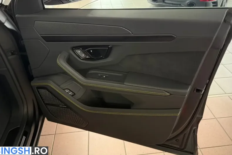 Lamborghini Urus din 2024 cu 29.050 km - oferta LAM242537 - foto 26