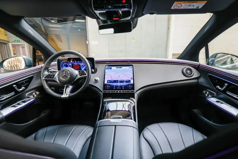 Mercedes-Benz EQE (Clasa E) din 2025 cu 9.987 km - oferta MER242539 - foto 6