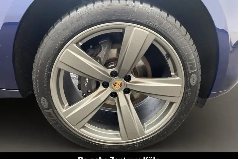 Porsche Macan din 2023 cu 70.742 km - oferta POR242546 - foto 9