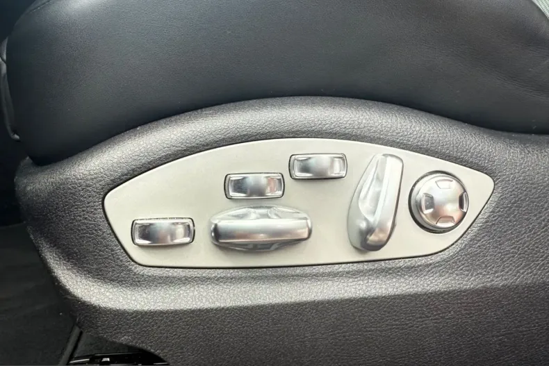 Porsche Macan din 2021 cu 45.200 km - oferta POR242547 - foto 26