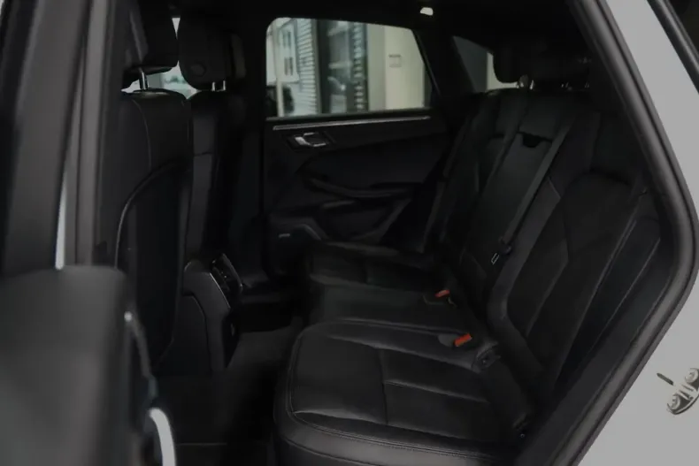 Porsche Macan din 2021 cu 74.256 km - oferta POR242549 - foto 11