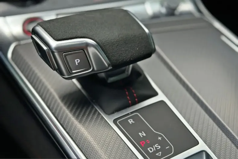 Audi RS6 din 2025 cu 14.290 km - oferta AUD242559 - foto 16