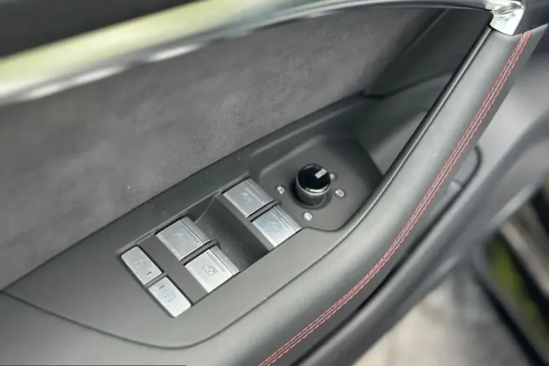 Audi RS6 din 2025 cu 14.290 km - oferta AUD242559 - foto 22
