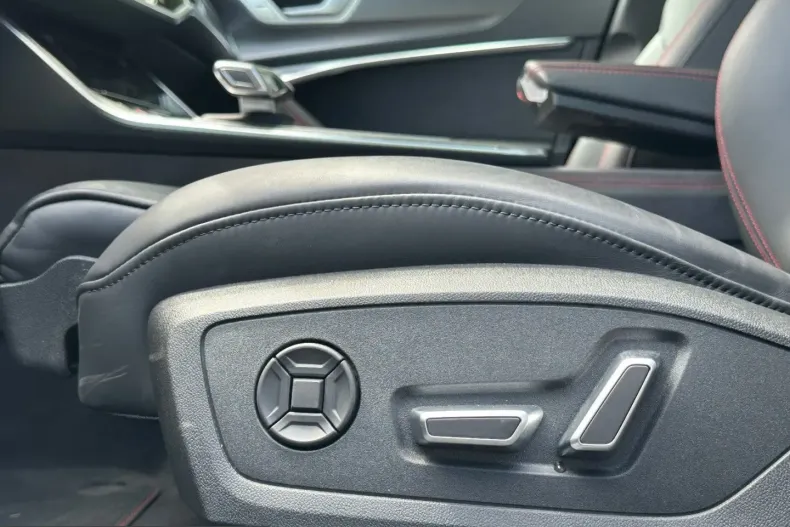 Audi RS6 din 2025 cu 14.290 km - oferta AUD242559 - foto 25