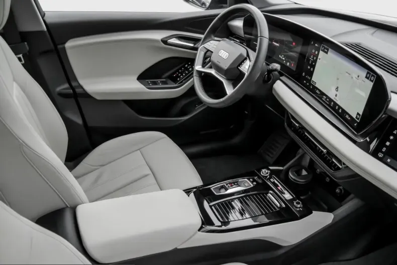 Audi Q6 din 2025 cu 17.805 km - oferta AUD242562 - foto 3