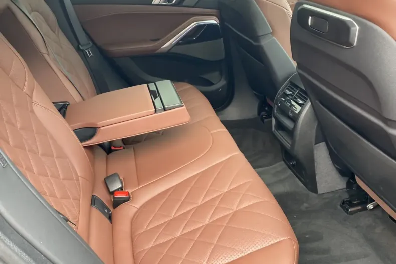 BMW X6 (Seria X) din 2024 cu 25.200 km - oferta BMW242573 - foto 11