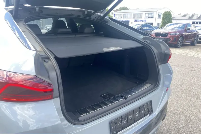 BMW X6 (Seria X) din 2023 cu 69.747 km - oferta BMW242576 - foto 7