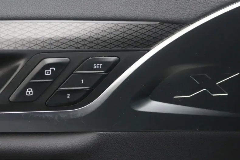 BMW X4 (Seria X) din 2023 cu 70.556 km - oferta BMW242577 - foto 18